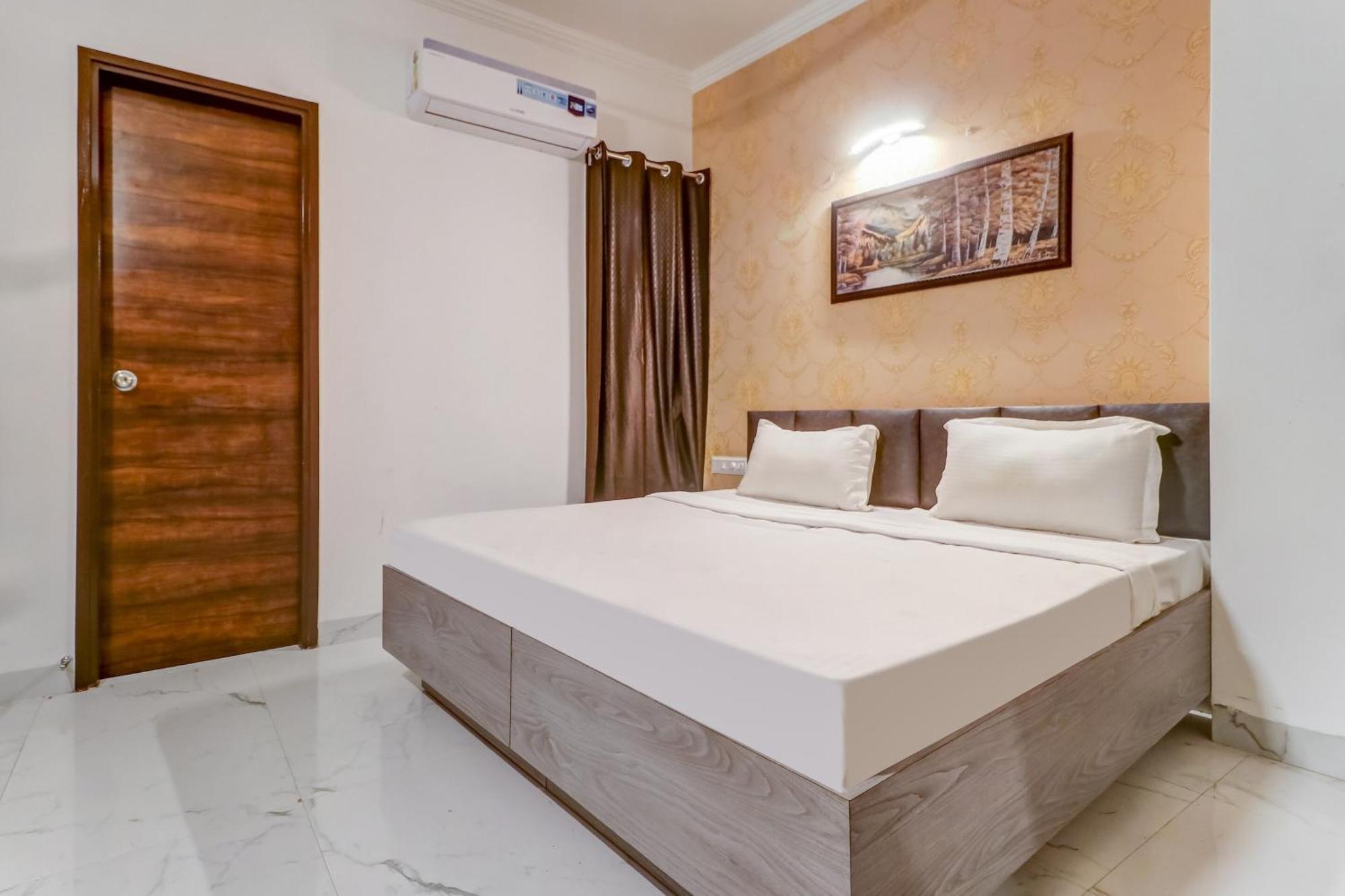 Townhouse Hotel Ludhiana Exterior photo