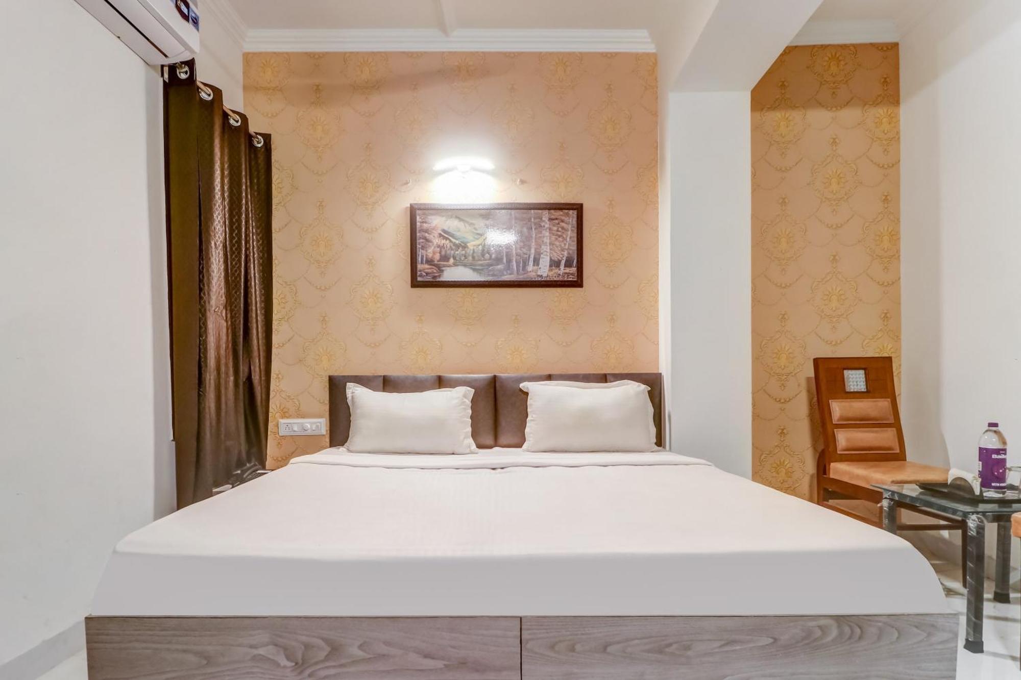 Townhouse Hotel Ludhiana Exterior photo